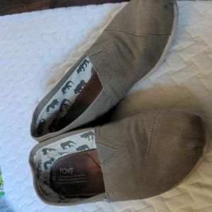 Toms size 11